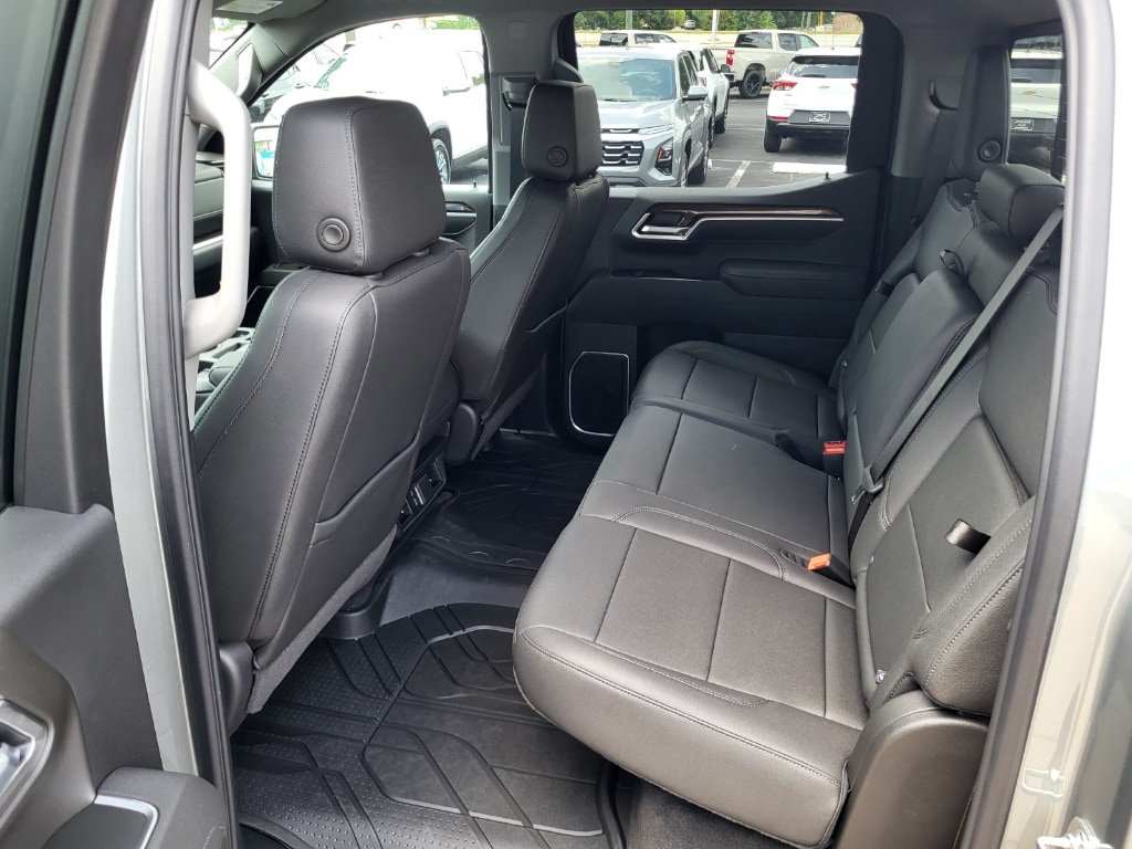 2026 Chevrolet Silverado 1500 LT - Photo 14
