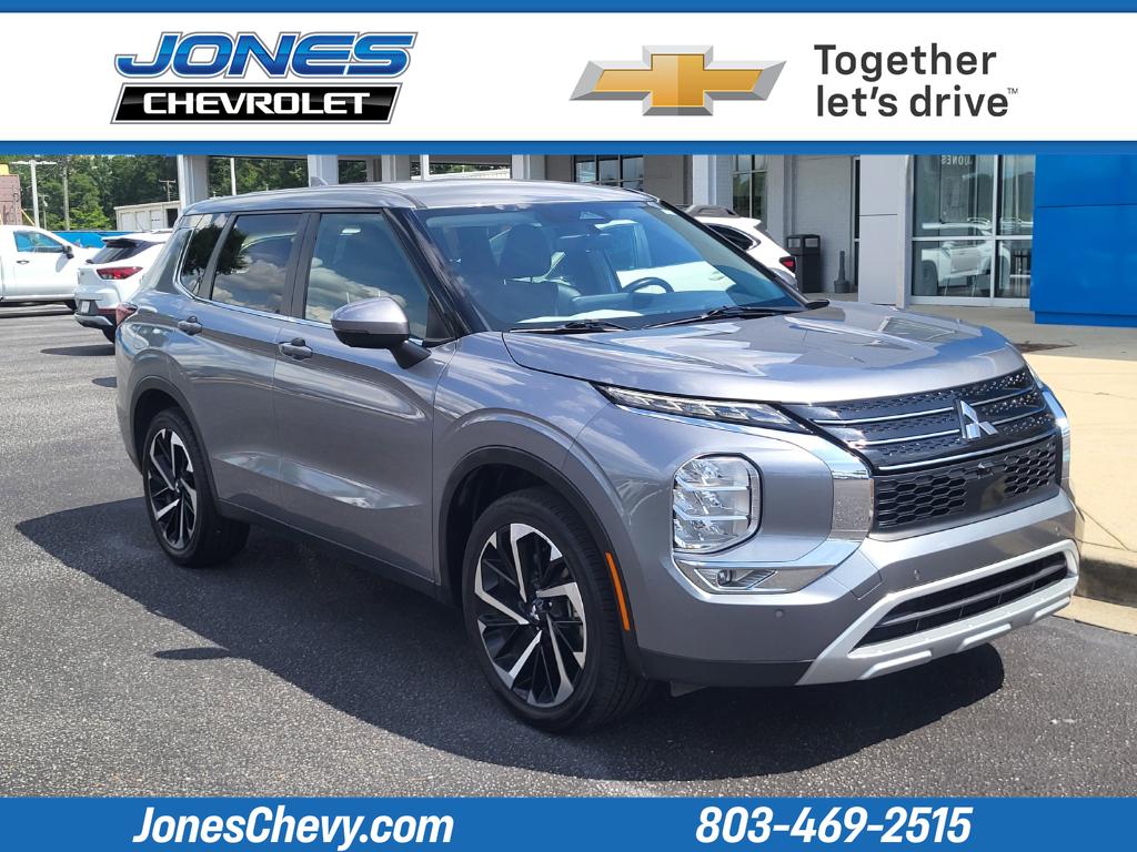 2024 Mitsubishi Outlander SE 2WD's photo