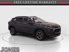 2025 Chevrolet Trax LT SUV