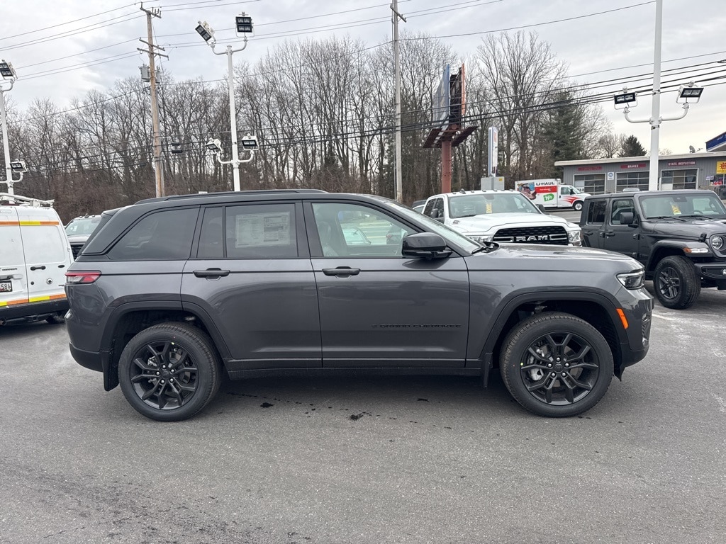 New 2025 Jeep Grand Cherokee Limited Sport Utility