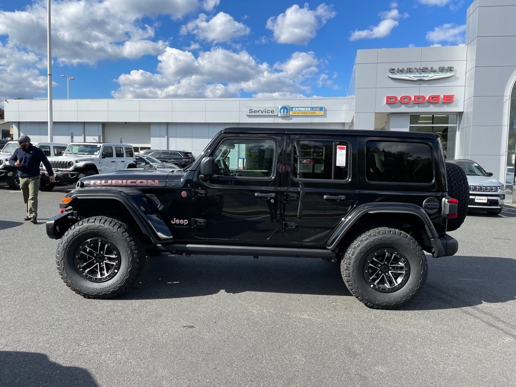 New 2026 Jeep Wrangler Sahara Sport Utility