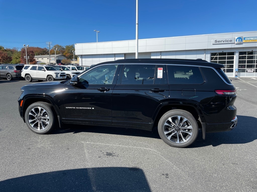 New 2025 Jeep Grand Cherokee L Overland Sport Utility