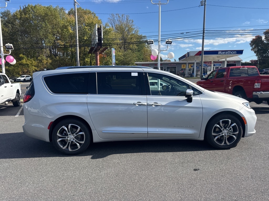 New 2026 Chrysler Pacifica Pinnacle Passenger Van