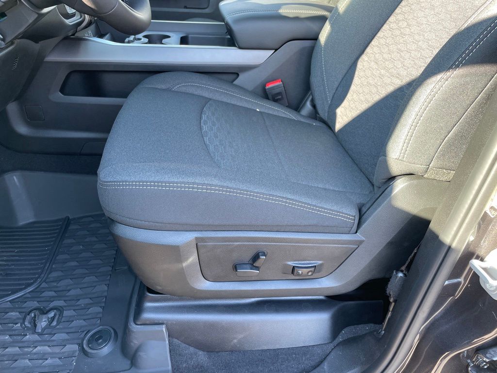 2026 RAM 2500 Big Horn - Photo 11