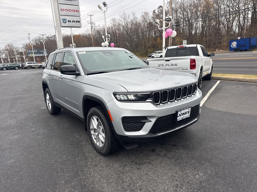 New 2025 Jeep Grand Cherokee Laredo X Sport Utility