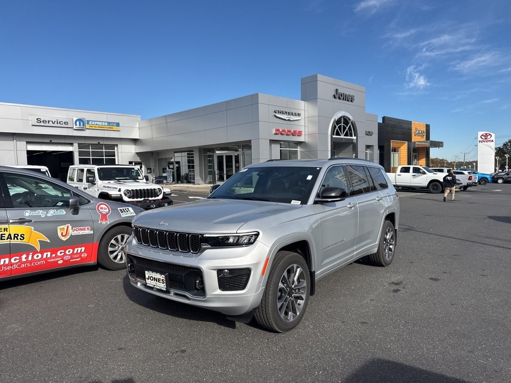 New 2025 Jeep Grand Cherokee L Overland Sport Utility