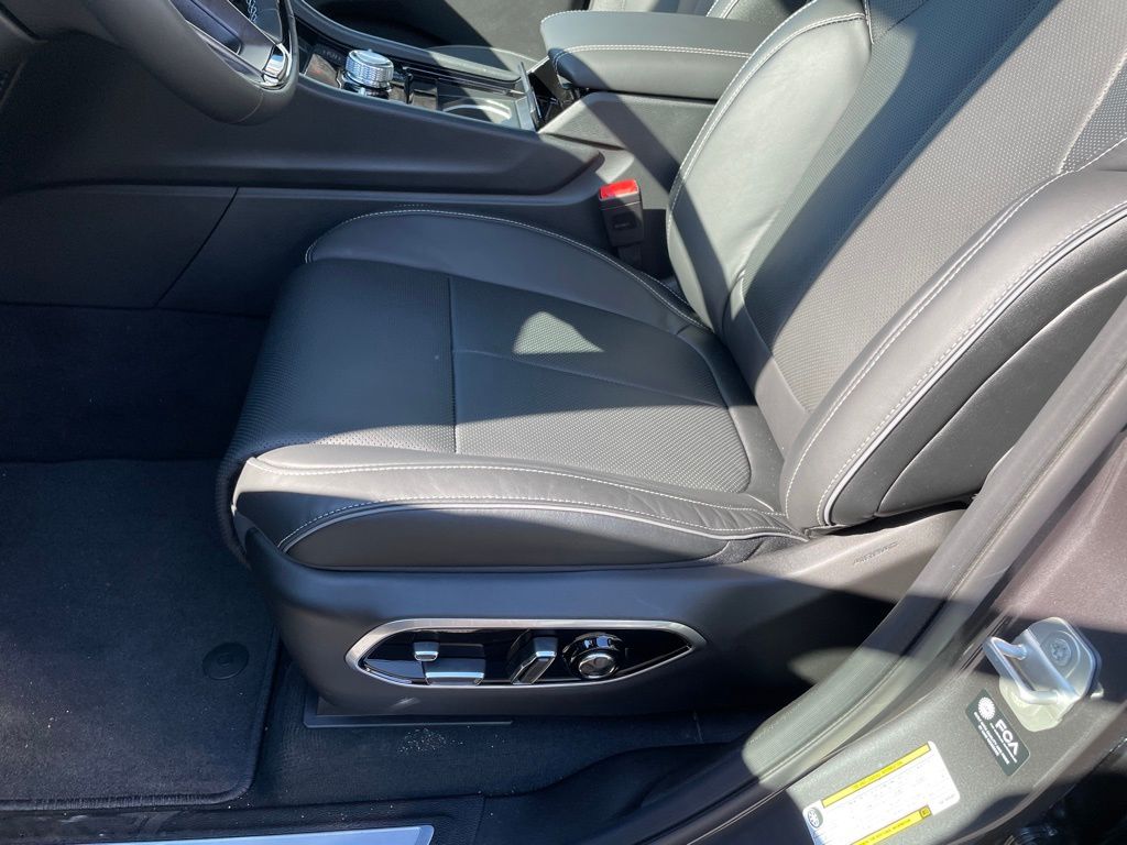 2025 Jeep Grand Cherokee L Overland - Photo 13