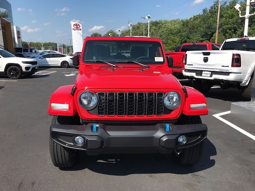 File:Car dealership in Rockville Maryland Jeep.jpg - Wikipedia