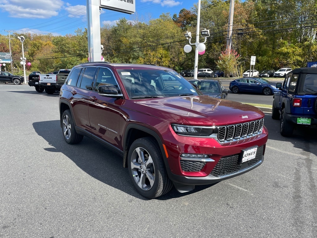 New 2025 Jeep Grand Cherokee Limited Sport Utility