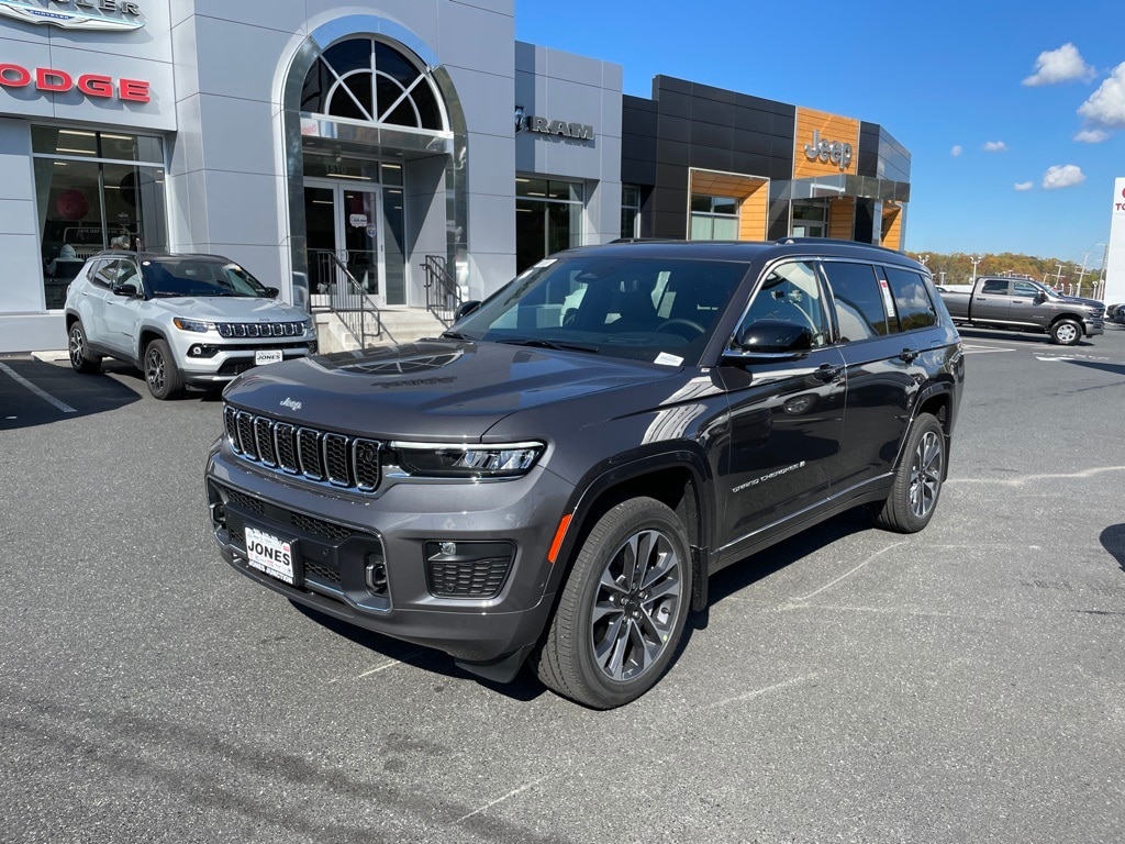 New 2025 Jeep Grand Cherokee L Overland Sport Utility