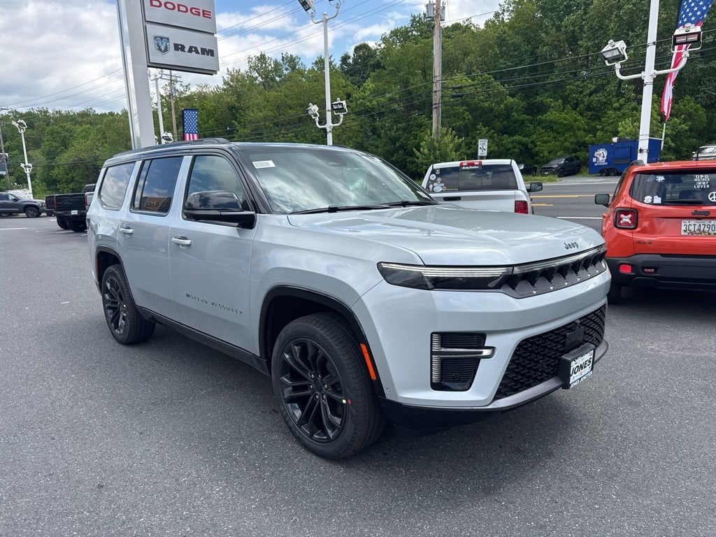 New 2026 Jeep Grand Wagoneer Summit Reserve Sport Utility