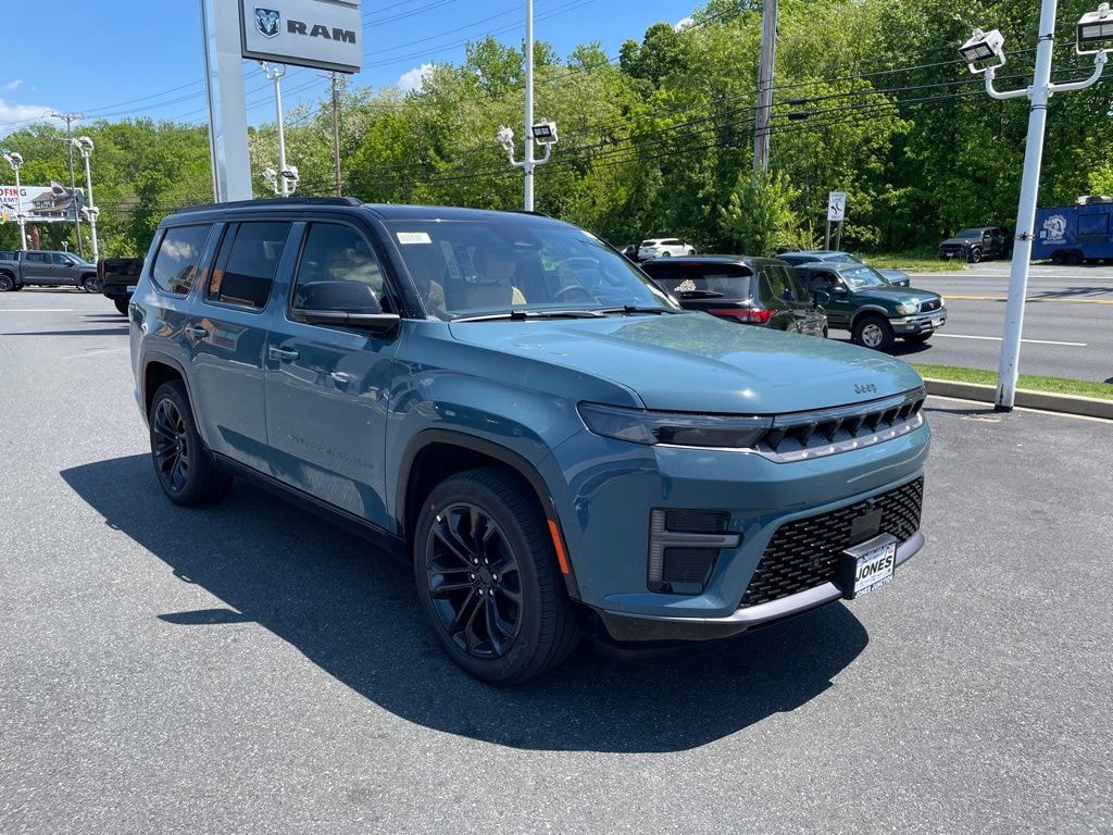 New 2026 Jeep Grand Wagoneer Summit Reserve Sport Utility