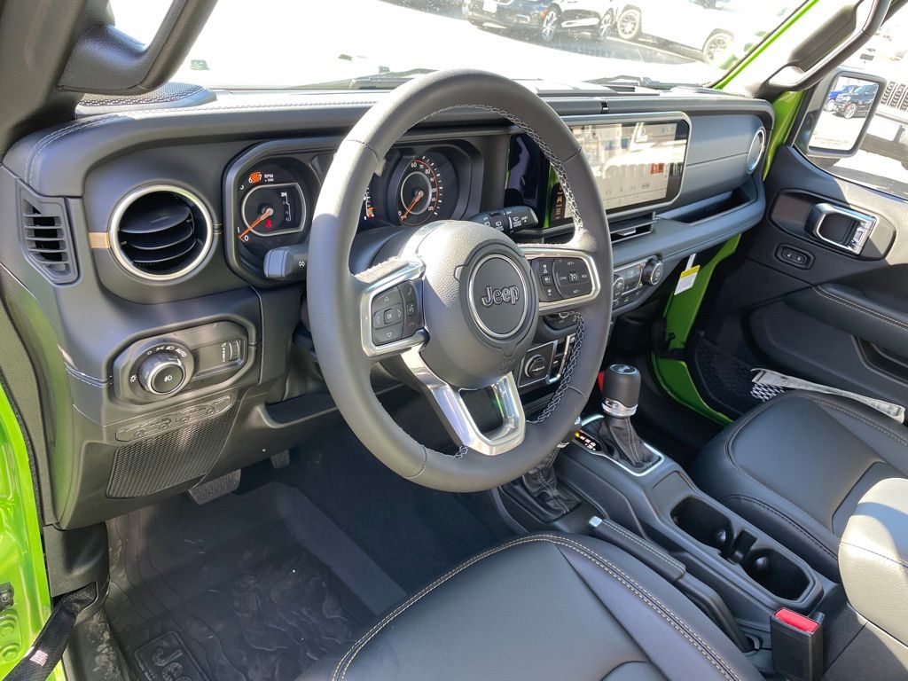 2026 Jeep Wrangler 4-Door Sahara - Photo 8