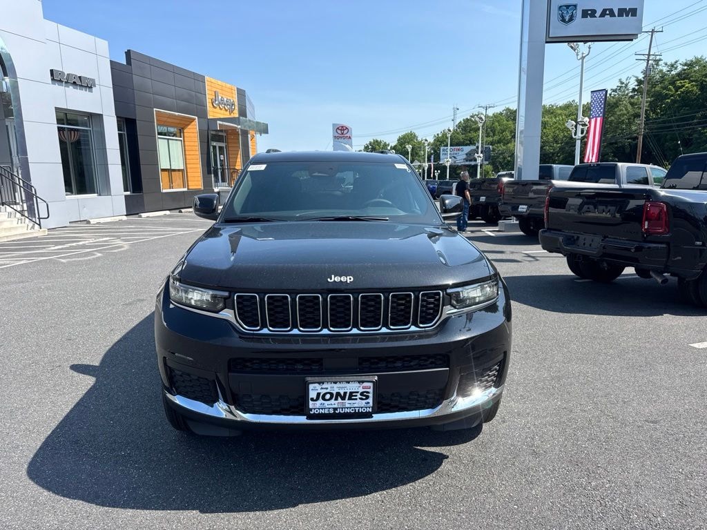 New 2026 Jeep Grand Cherokee L Laredo Sport Utility