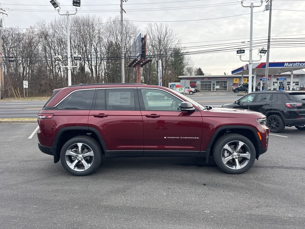 New 2025 Jeep Grand Cherokee Limited Sport Utility