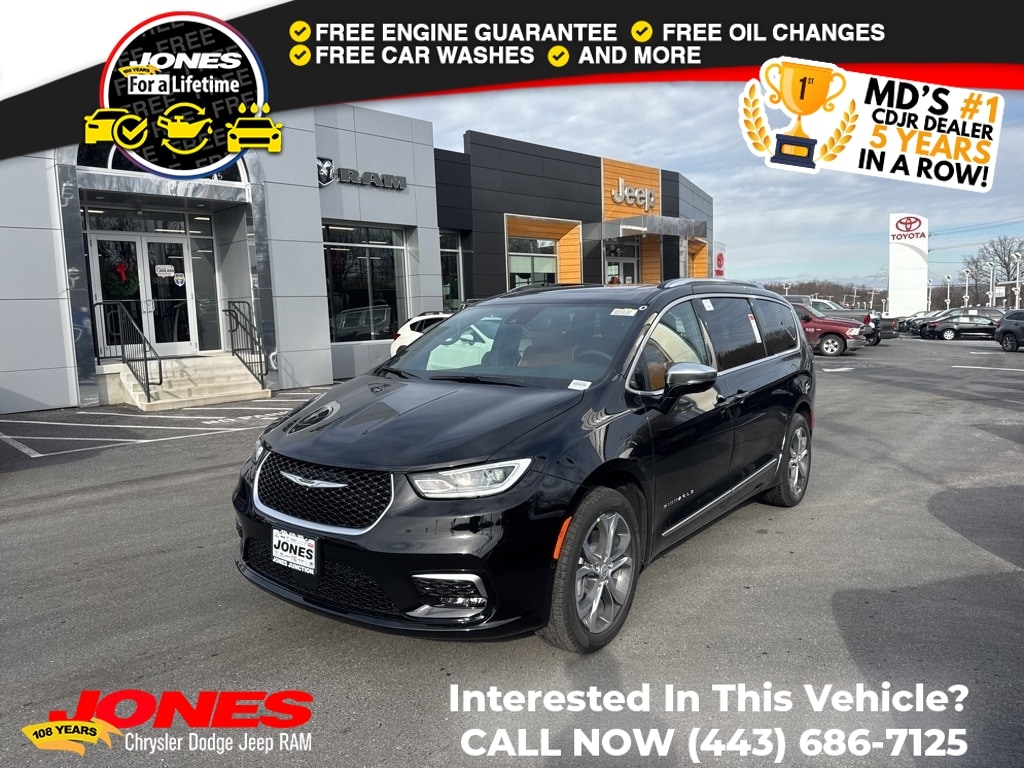 2026 Chrysler Pacifica Pinnacle's photo