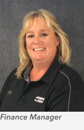 Staff member Kim Kelso from 4f52564347ee
