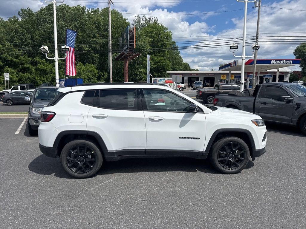 New 2026 Jeep Compass Latitude Sport Utility