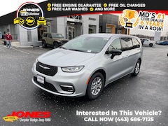 2026 Chrysler Pacifica Select Passenger Van