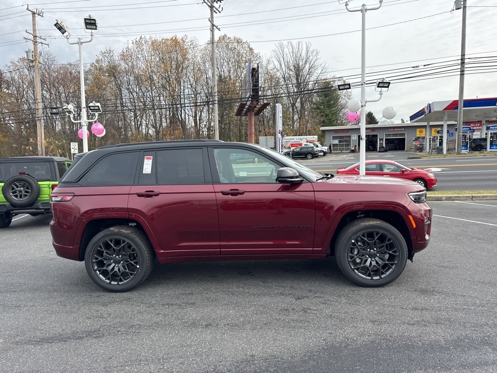 New 2025 Jeep Grand Cherokee Summit Sport Utility