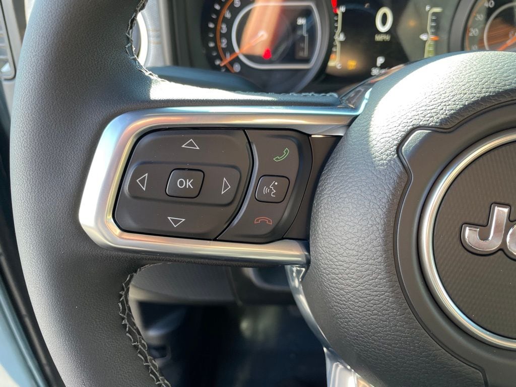 2026 Jeep Wrangler 4-Door Sahara - Photo 15