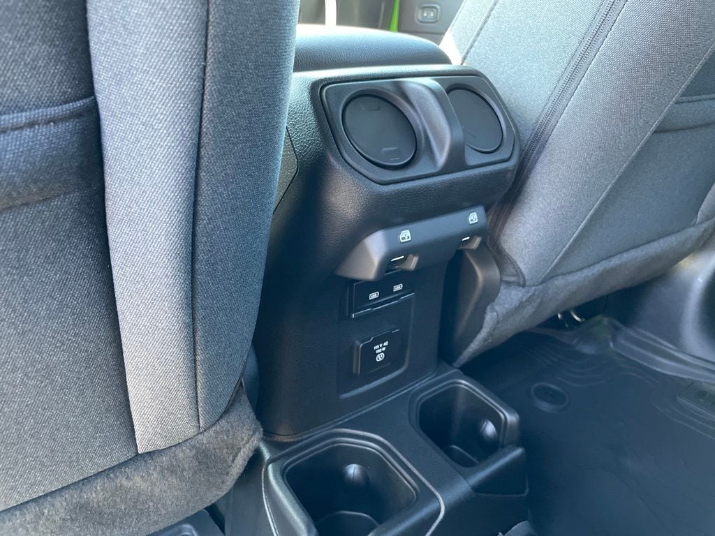2026 Jeep Wrangler 4-Door Sahara - Photo 13