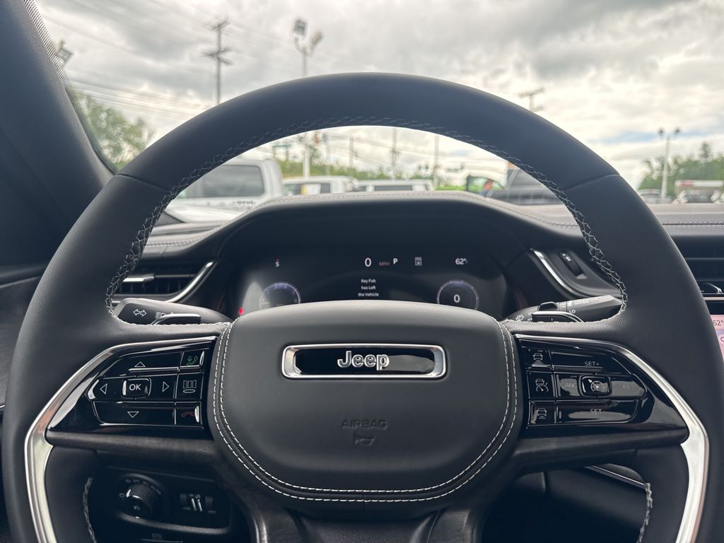 2025 Jeep Grand Cherokee L Overland - Photo 16