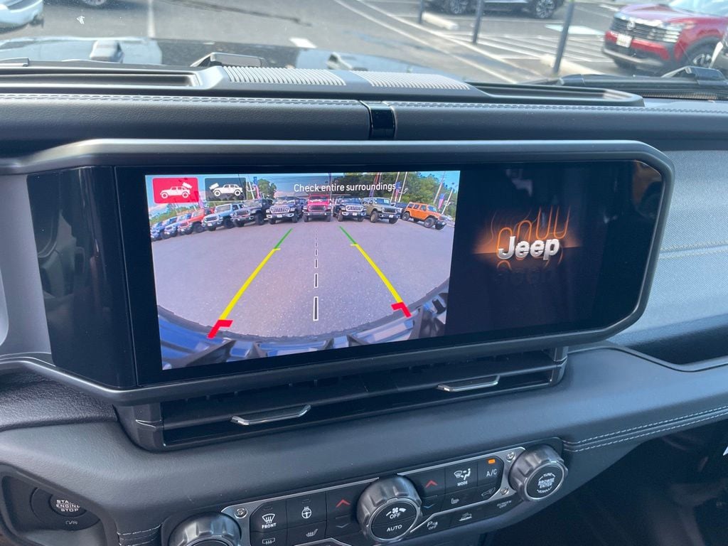2026 Jeep Wrangler 4-Door Sahara - Photo 14