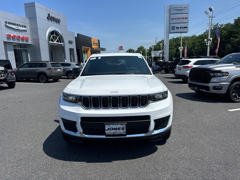 New 2026 Jeep Grand Cherokee L Laredo Sport Utility