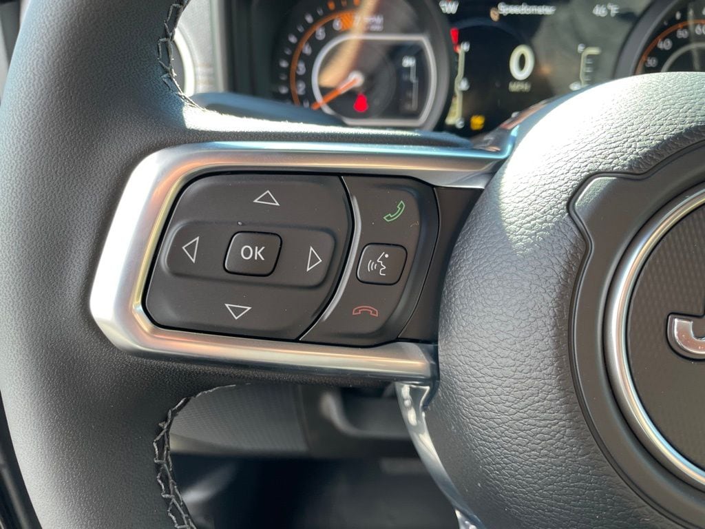 2026 Jeep Wrangler 4-Door Sahara - Photo 15