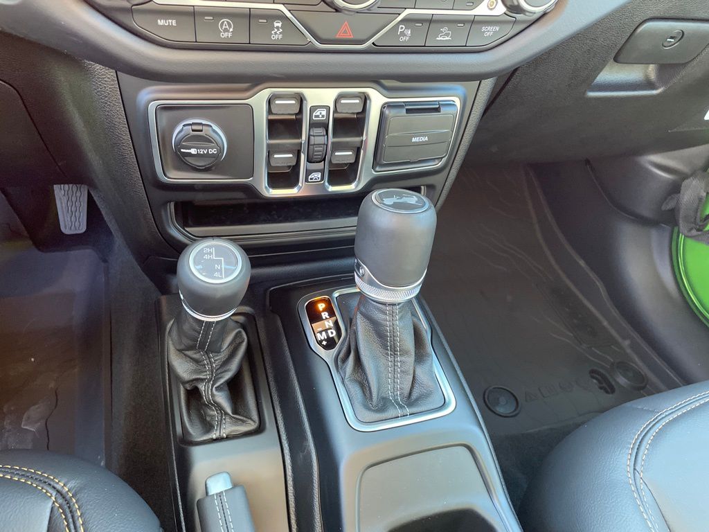 2026 Jeep Wrangler 4-Door Sahara - Photo 17