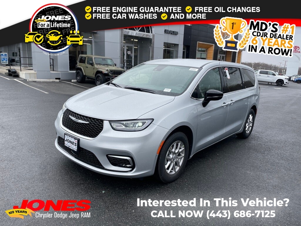 2026 Chrysler Pacifica Select