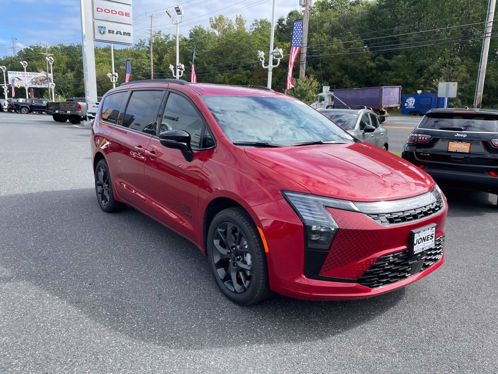 New 2027 Chrysler Pacifica Select Passenger Van