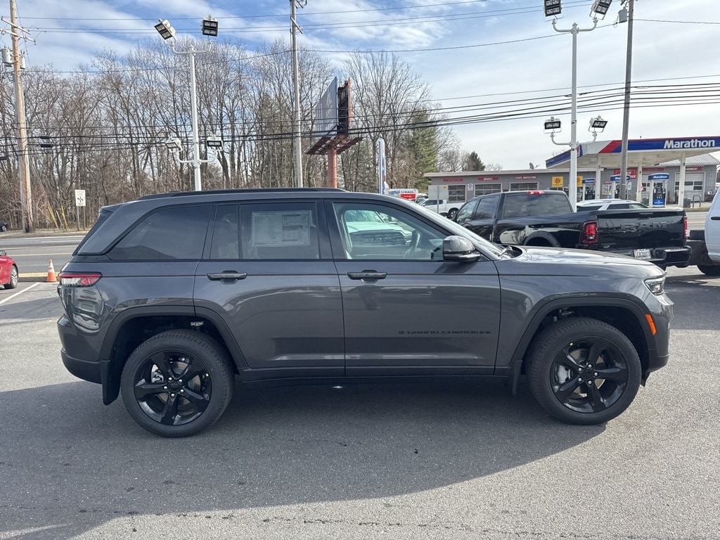 New 2025 Jeep Grand Cherokee Limited Sport Utility