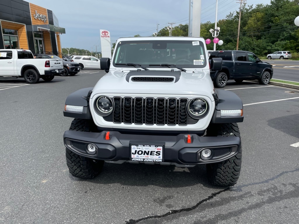 New 2025 Jeep Gladiator Mojave Pickup