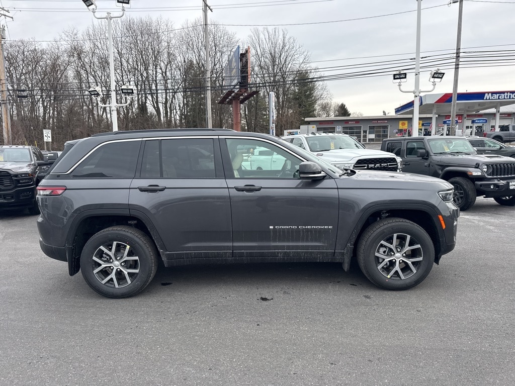 New 2025 Jeep Grand Cherokee Limited Sport Utility
