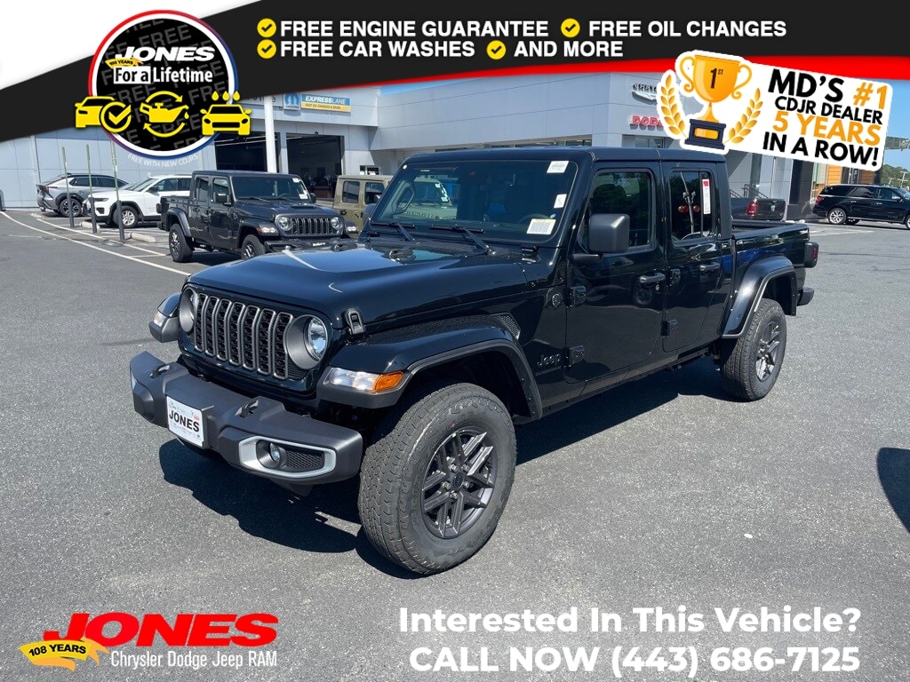 2025 Jeep Gladiator Sport S's photo