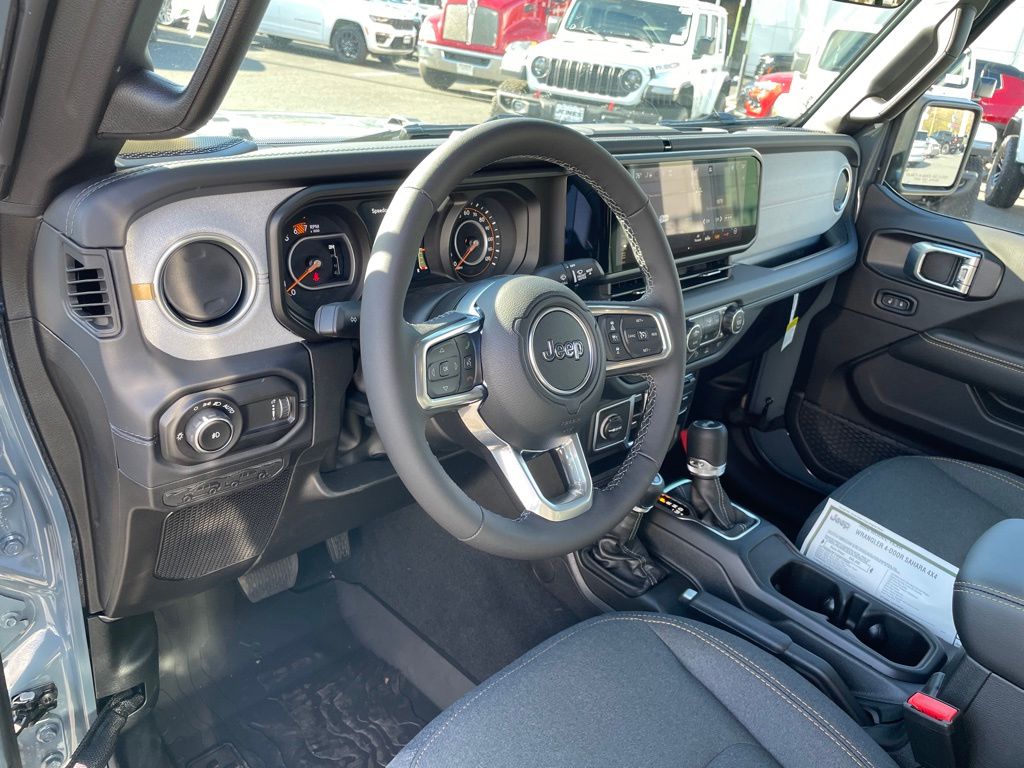 2026 Jeep Wrangler 4-Door Sahara - Photo 8
