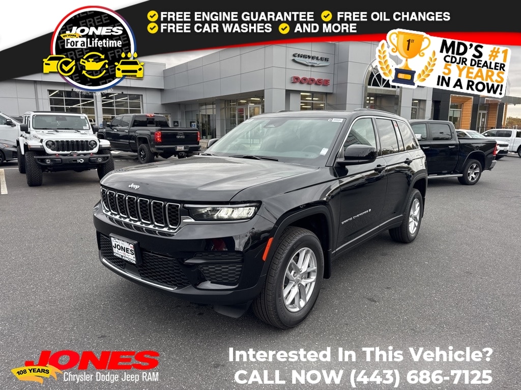 2025 Jeep Grand Cherokee Laredo's photo