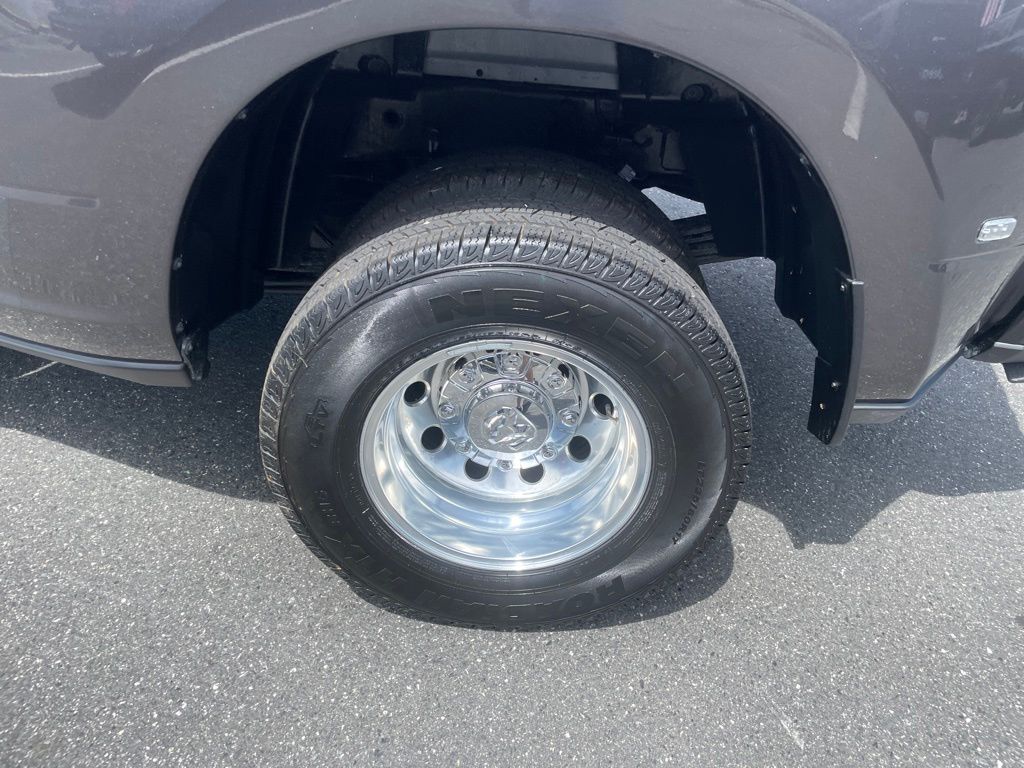 2026 RAM 3500 Laramie - Photo 7
