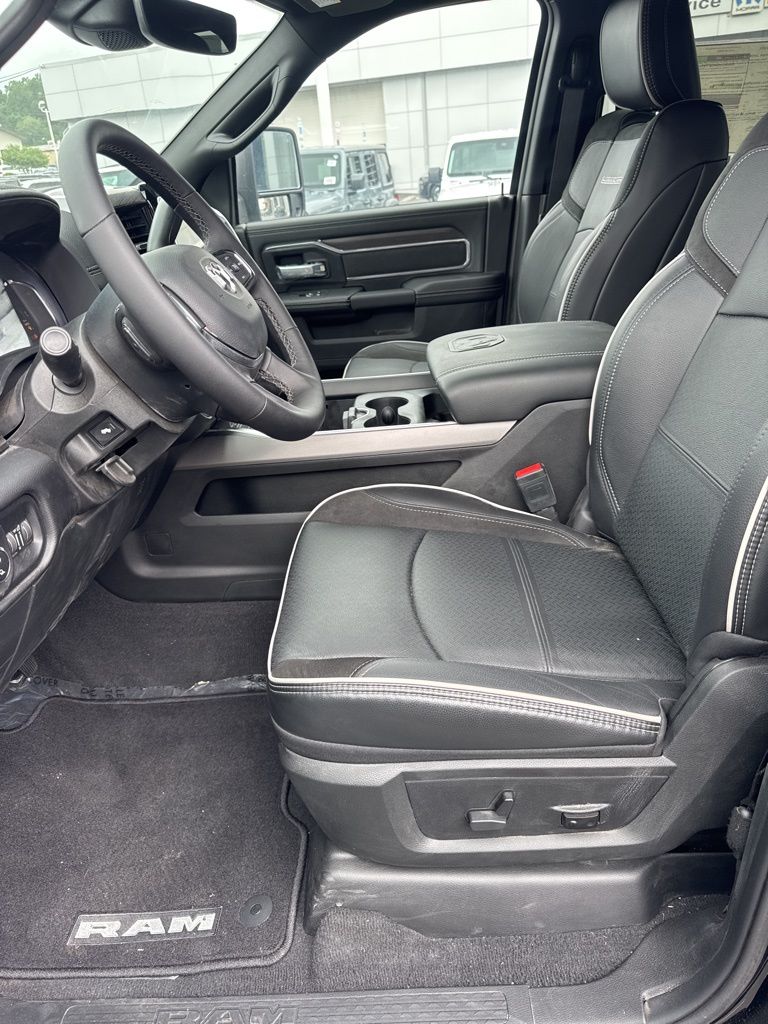 2025 RAM 2500 Laramie - Photo 9