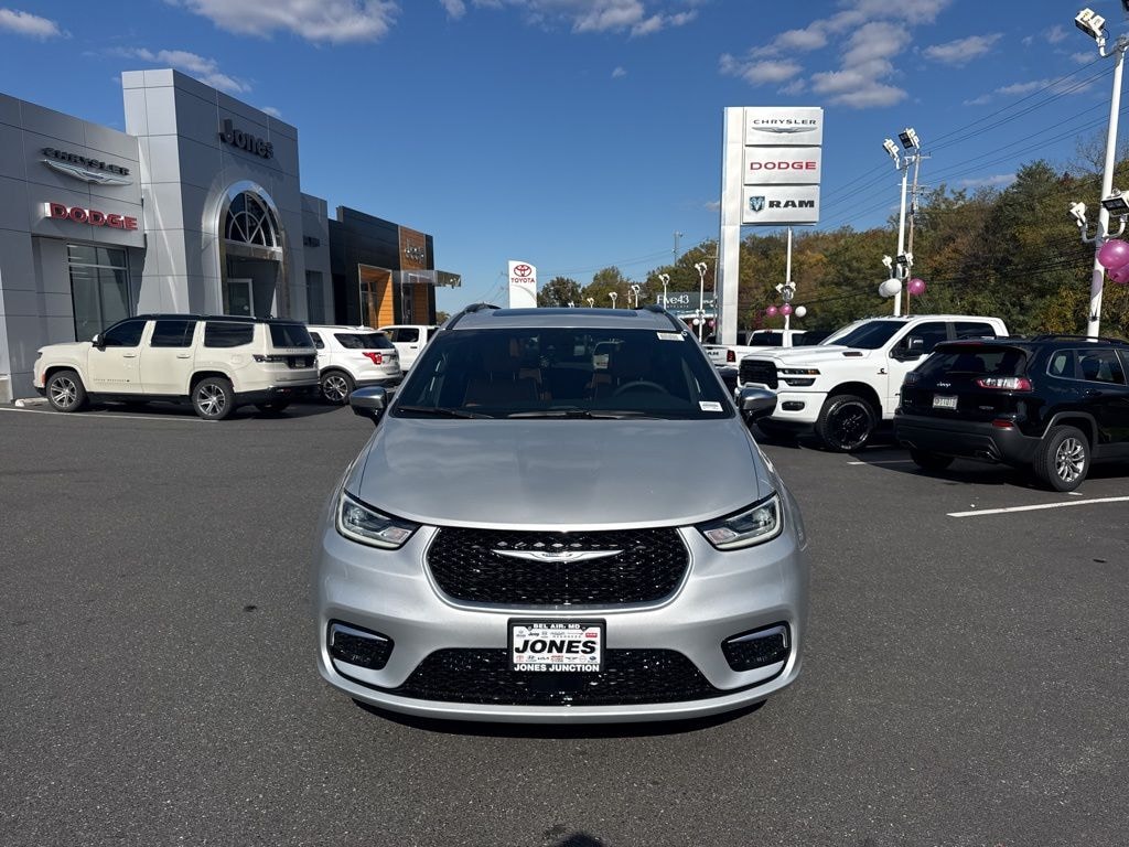 New 2026 Chrysler Pacifica Pinnacle Passenger Van