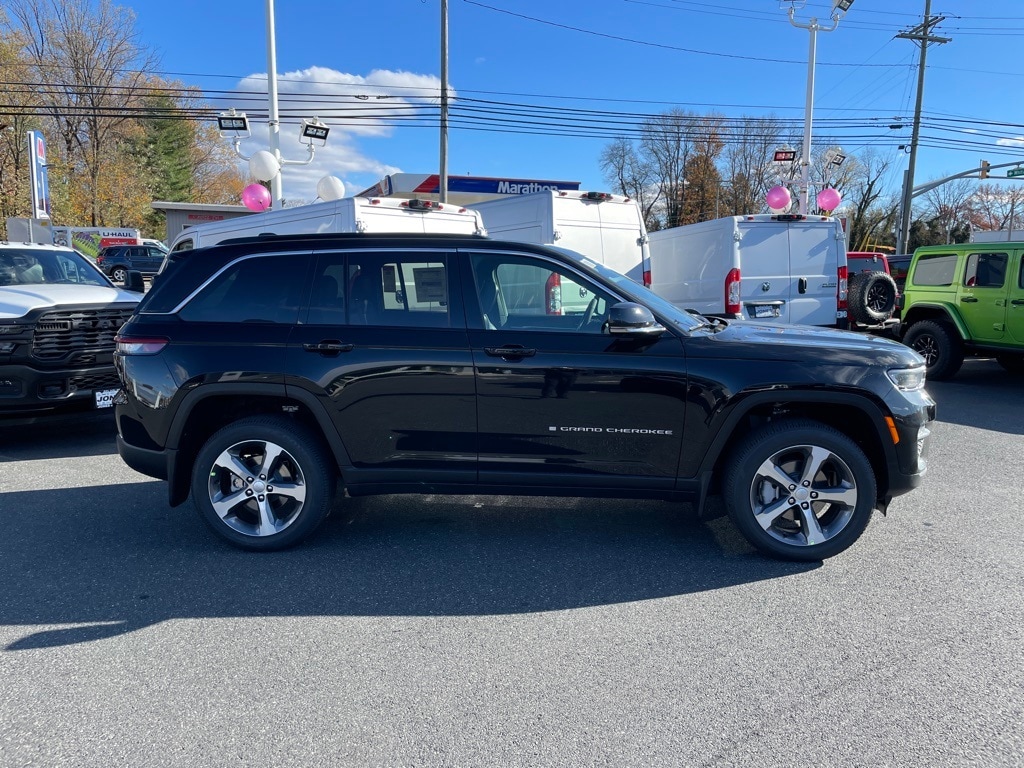 New 2025 Jeep Grand Cherokee Limited Sport Utility