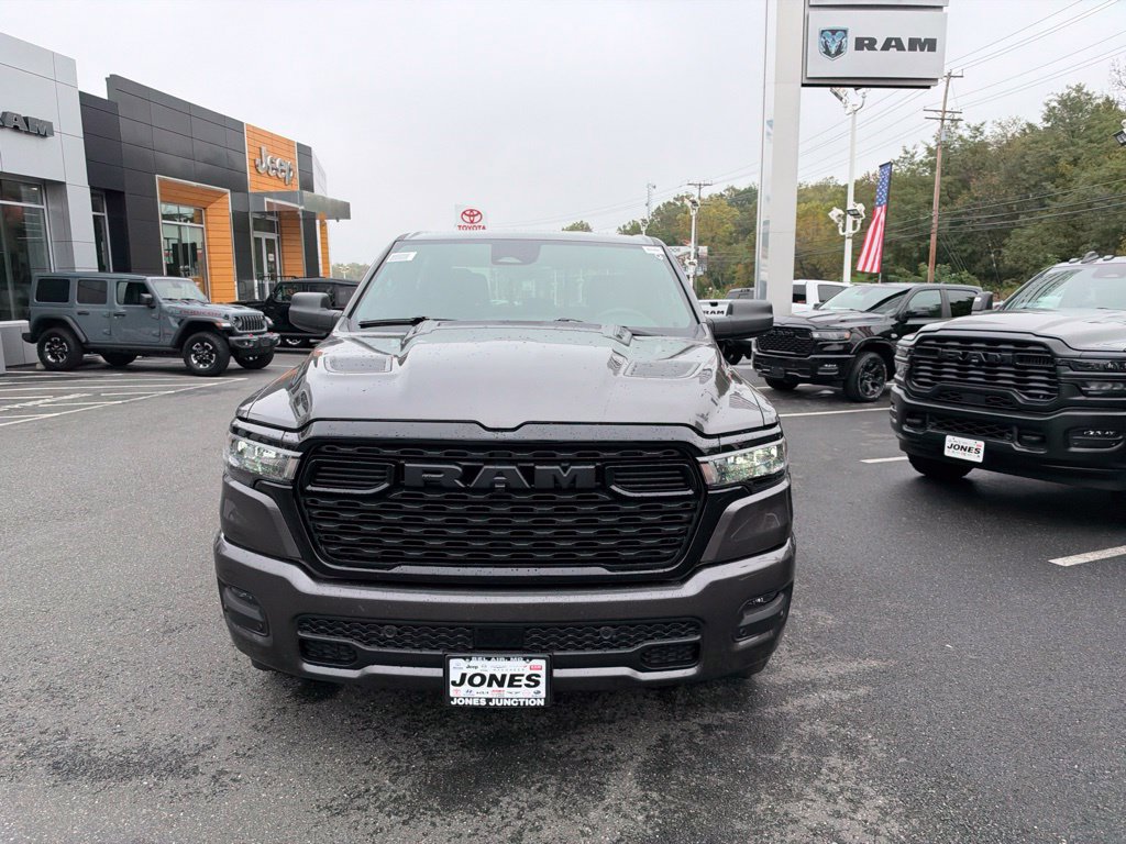 New 2027 Ram 1500 EXPRESS CREW CAB 4X4 5'7 BOX Pickup