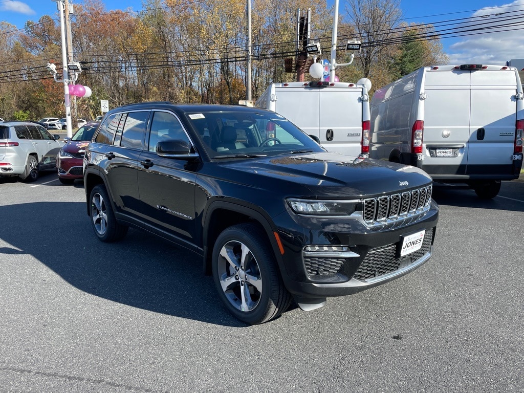 New 2025 Jeep Grand Cherokee Limited Sport Utility
