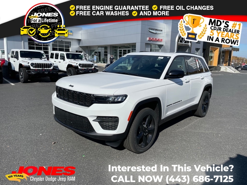 New 2025 Jeep Grand Cherokee Laredo Sport Utility