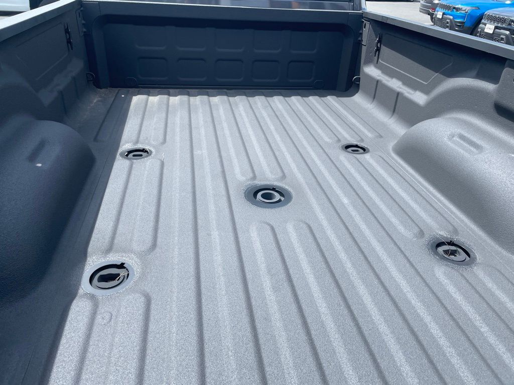 2026 RAM 3500 Laramie - Photo 6