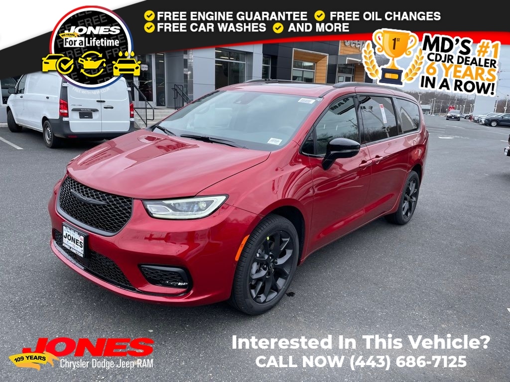 2026 Chrysler Pacifica Select AWD's photo