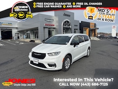 2026 Chrysler Pacifica Select Passenger Van