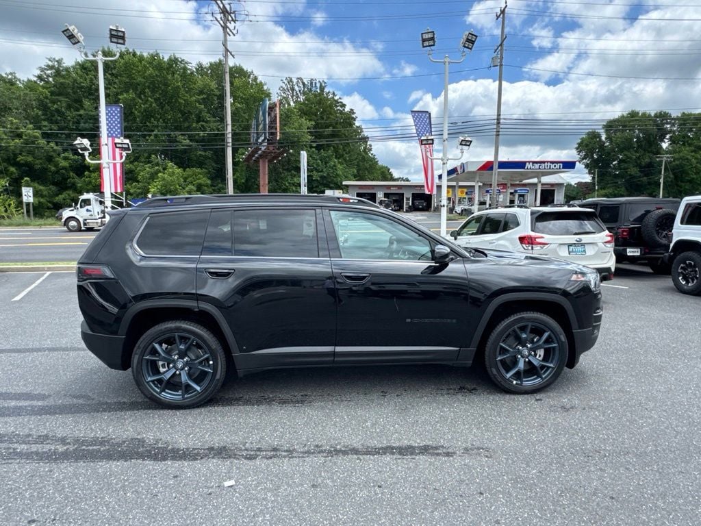 New 2026 Jeep Cherokee Laredo Sport Utility